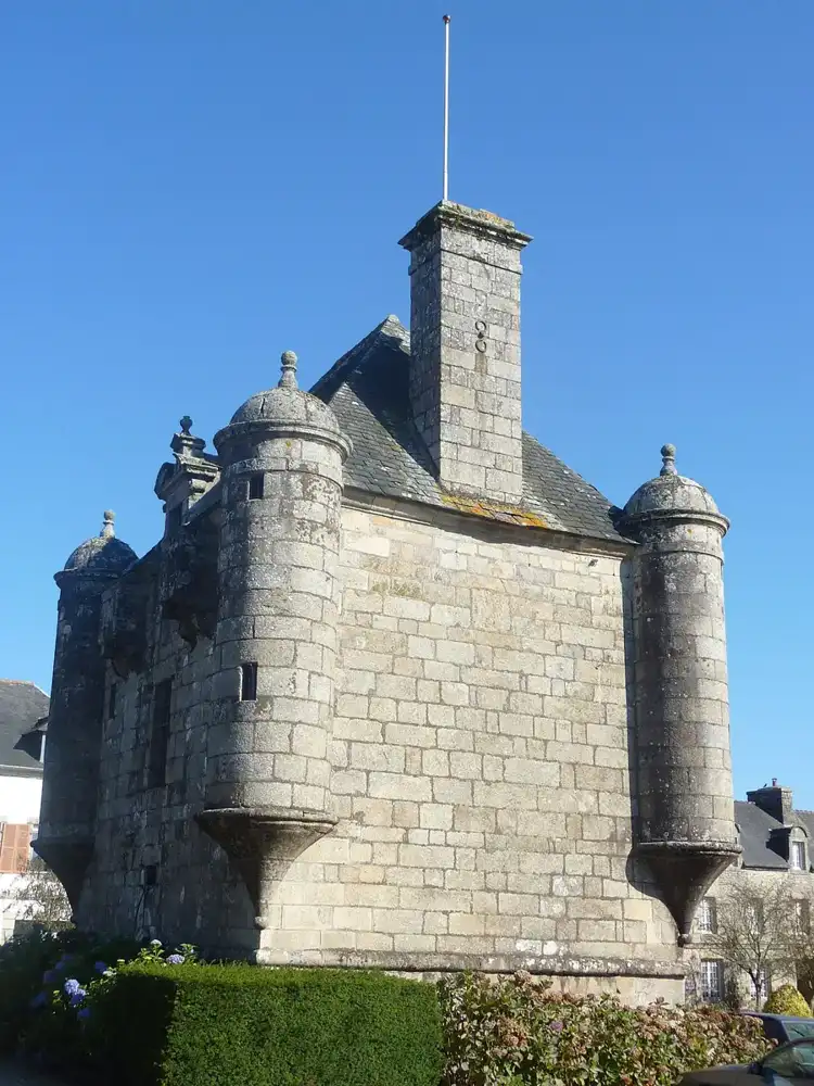 Guerlesquin, location Airbnb et conciergerie