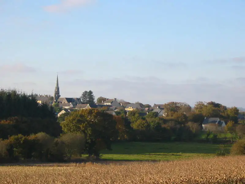 Le Cloître-Pleyben, location Airbnb et conciergerie
