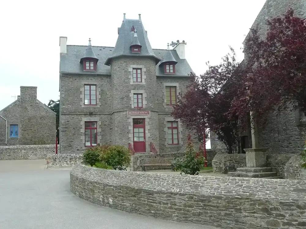 Airbnb et conciergerie à Le Minihic-sur-Rance