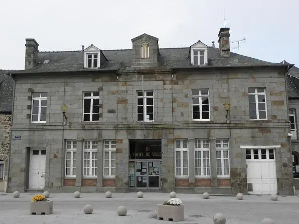 Maen Roch, location Airbnb et conciergerie