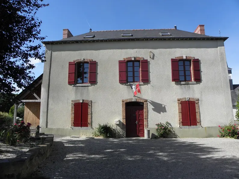 Saint-Sulpice-la-Forêt, location Airbnb et conciergerie
