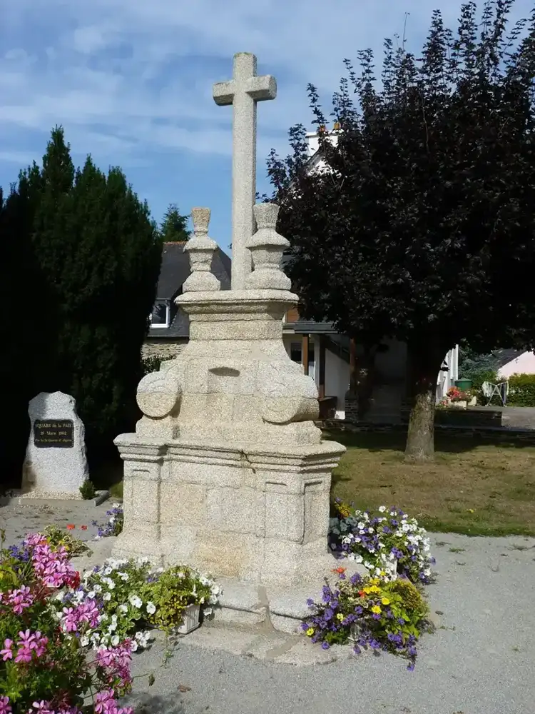 Saint-Thélo, location Airbnb et conciergerie